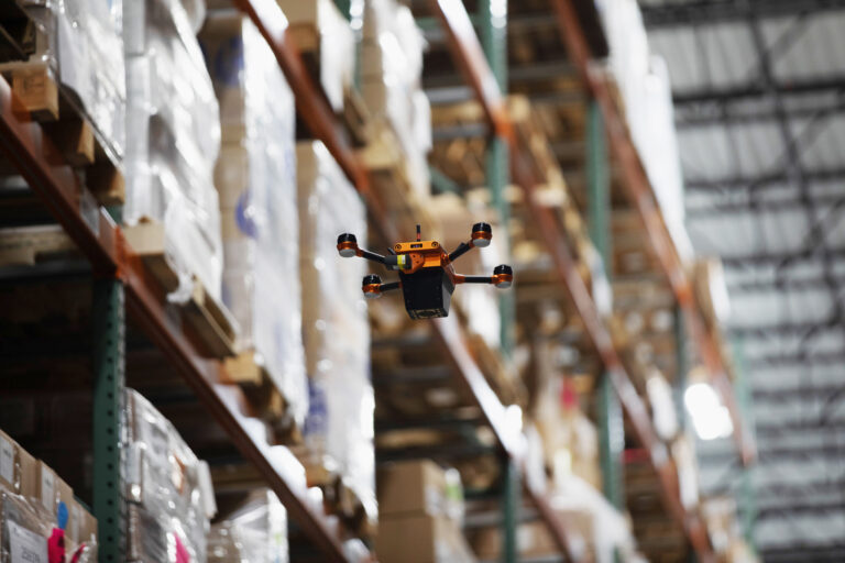 Startups-autonomous-drones-precisely-track-warehouse-inventories-MIT-News.jpg
