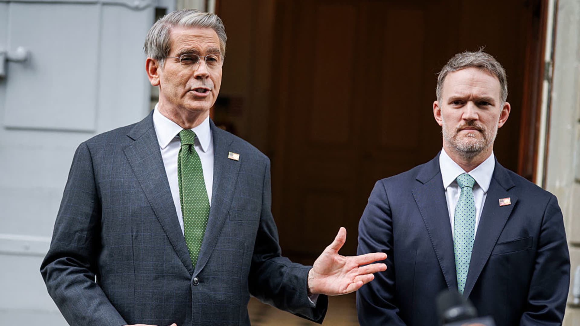 U.S. and China agree to slash tariffs for 90 days in major trade breakthrough