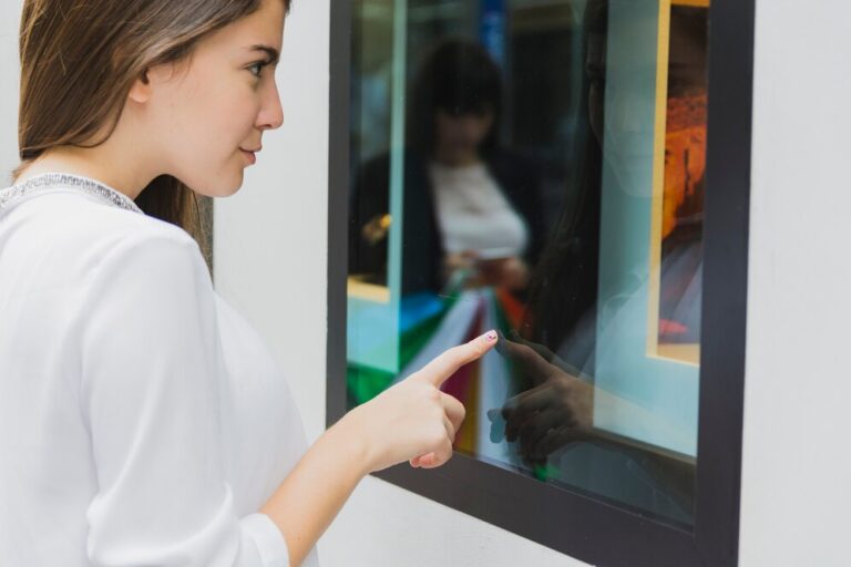 Benefits of Smart Mirror Integration