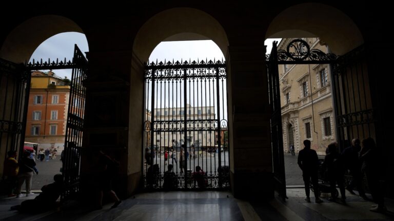 At Mass in housing projects and tourist hotspots, Romans pray next pope focuses on poverty and peace