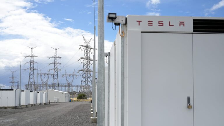 Tesla agrees to build China's largest grid-scale battery power plant