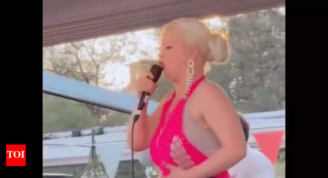 Greta Thunberg's sister trolled for her music performance: 'So the whole family is...'