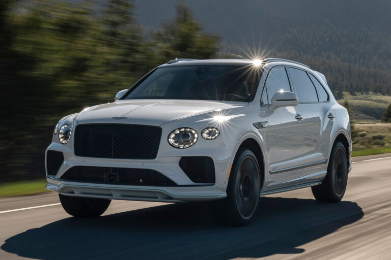 bentley-bentayga-speed-2025-front-quarter-tracking.jpg