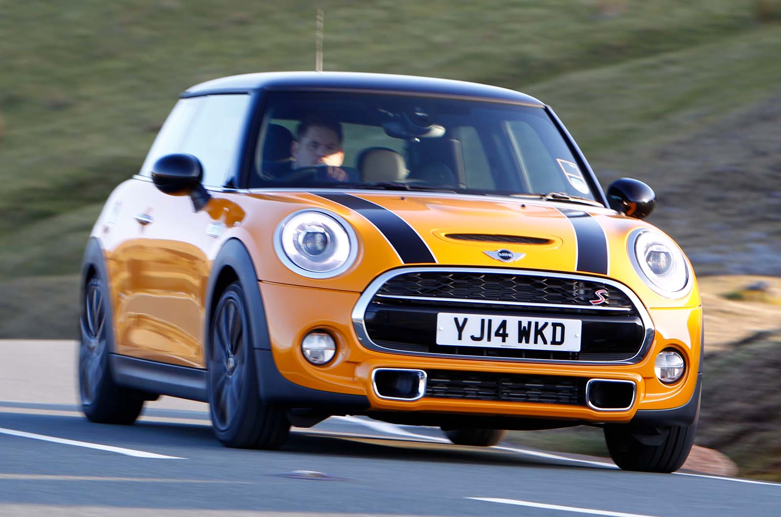Mini cooper s RT front dynamic LEAD