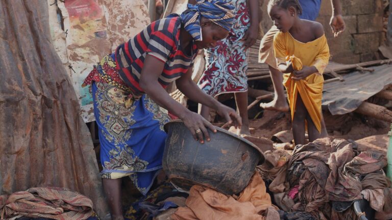 Death toll reaches at least 200 in Nigerian town submerged in floods