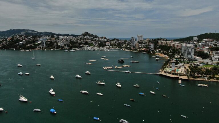 Erick makes landfall in western Mexico state as a Category 3 storm