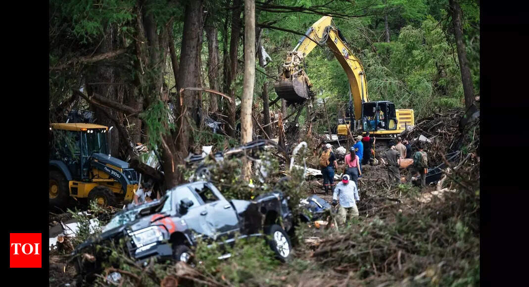 Texas flash floods: Death toll surpasses 100 - Top developments