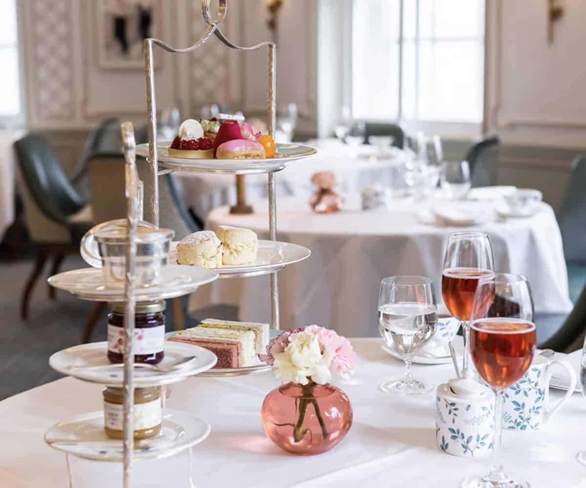 3-fortnum-mason-afternoon-tea.jpg