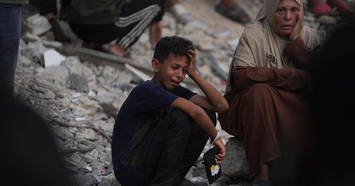 At least 25 Palestinians, some seeking aid, killed by Israeli gunshots and strikes in Gaza amid famine concerns