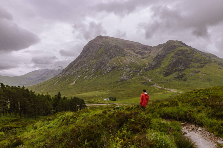 hiking-glencoe.jpg