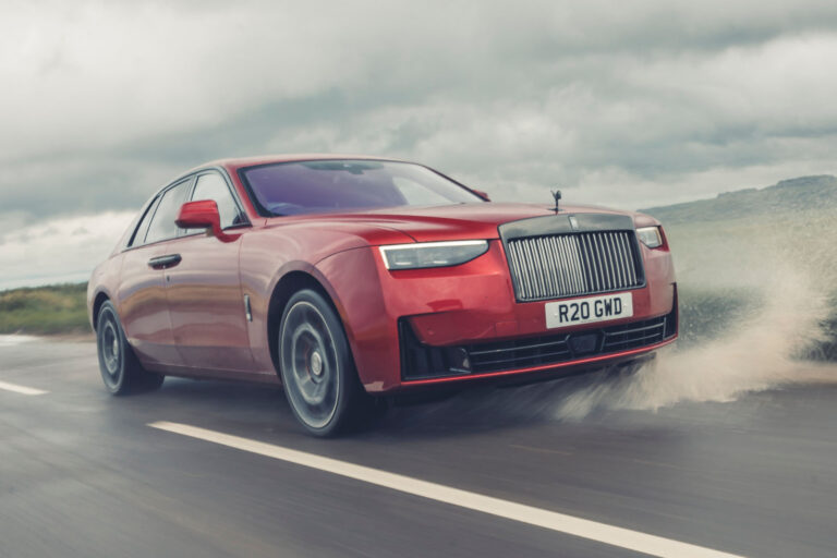 Rolls Royce Ghost review 2025 001 front tracking