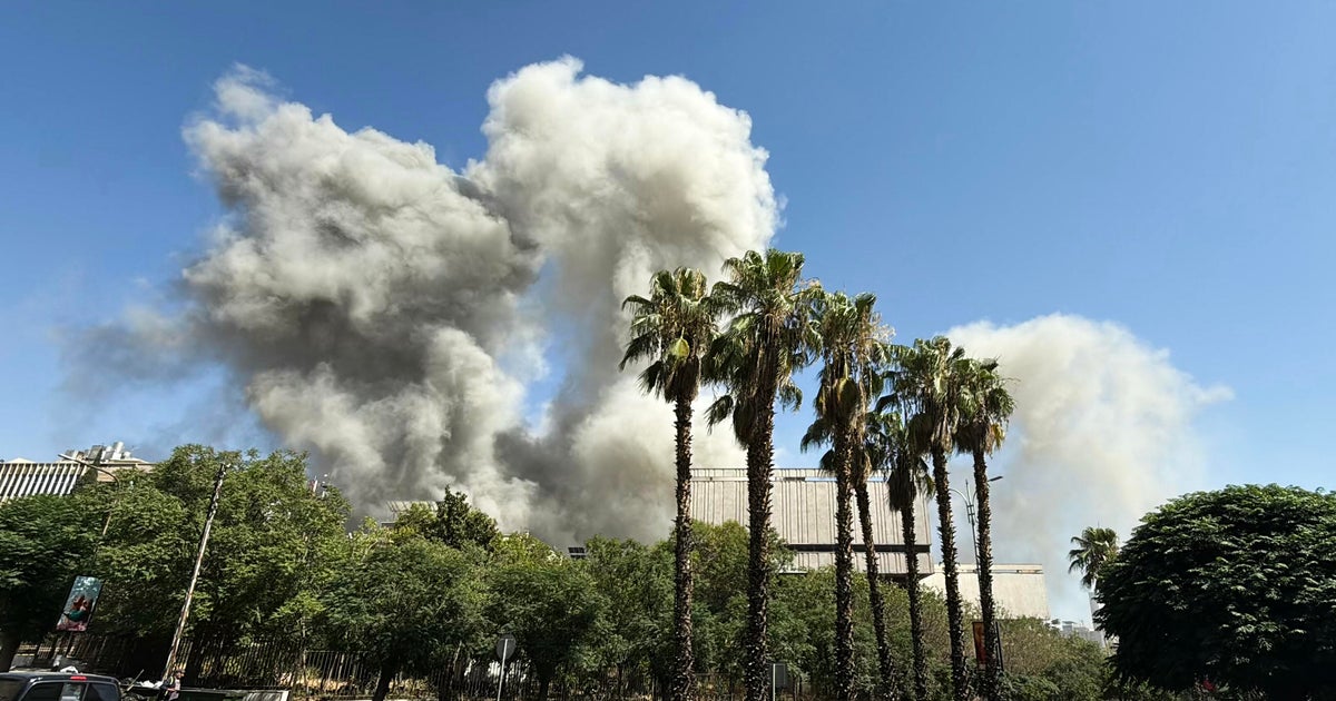 U.S. "very concerned" as Israel strikes Syria's capital Damascus amid government clashes with Druze minorities