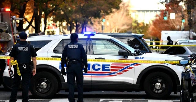 8/11: CBS Evening News - CBS News