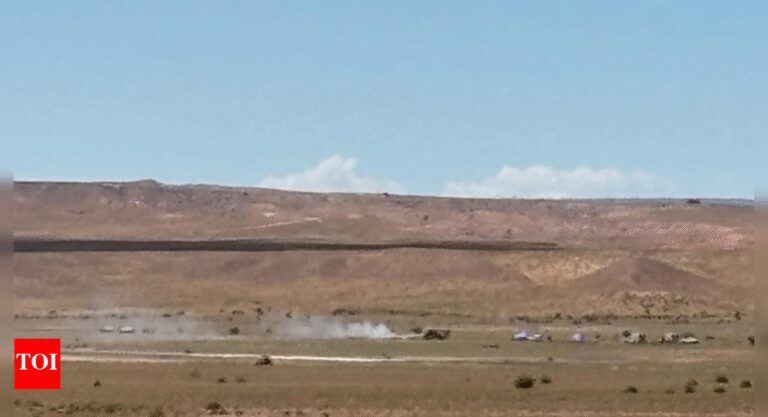 Plane crash: 4 people killed in medical plane crash in Arizona; personnel were en route to pickup patient