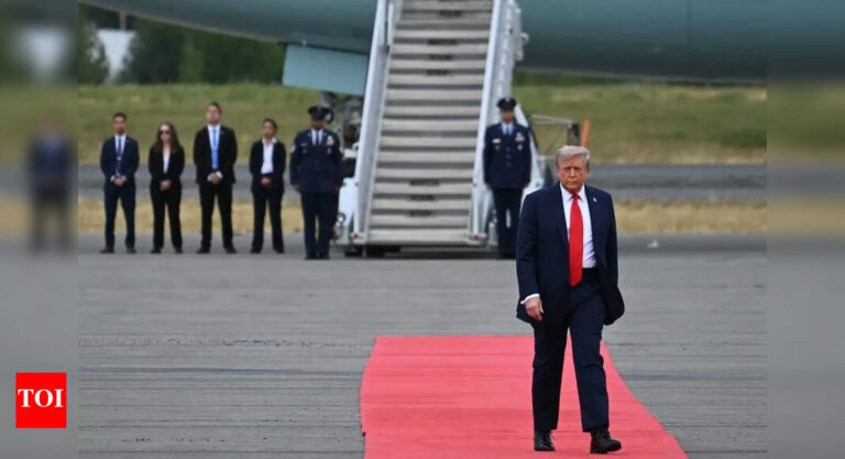 'Dead ringer sign': Trump boasts ‘highest mark’ on cognitive test — but psychologists point to red-carpet stumble as warning of brain decline