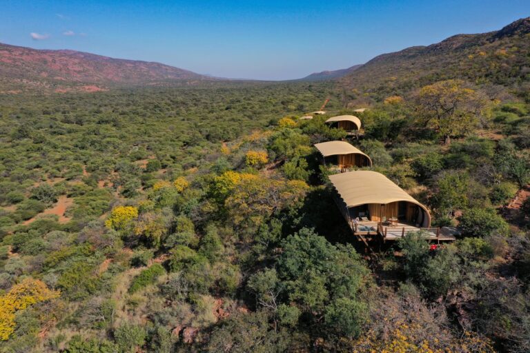 Few-and-Far-Luvhondo-South-Africa-Glamping-001.jpg
