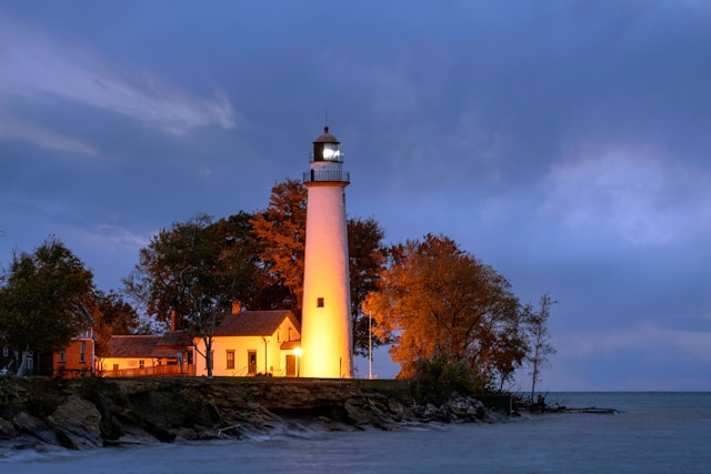 Photographing-Michigans-Lighthouses-in-Stormy-Weather.jpg