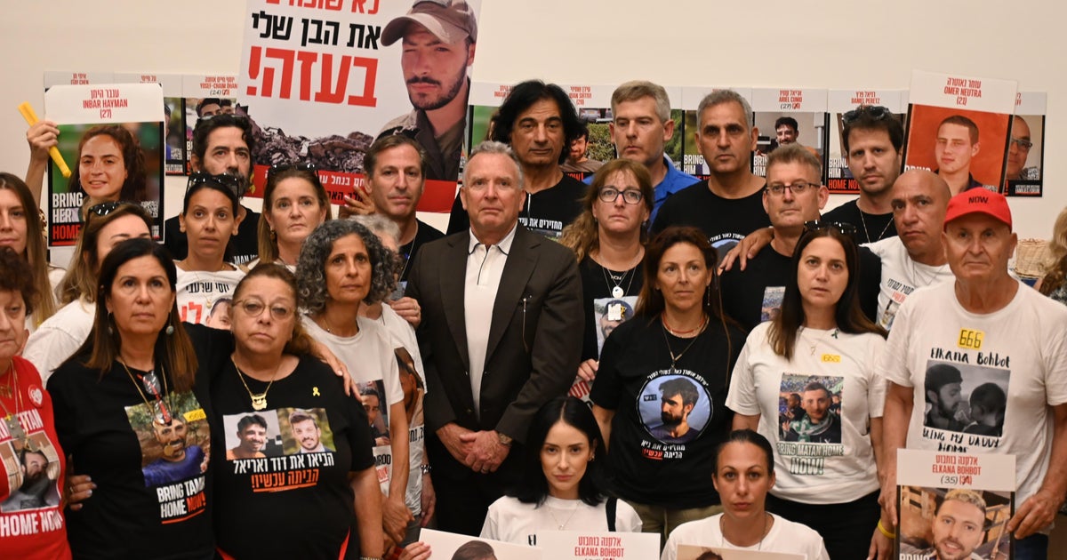 U.S. envoy Steve Witkoff meets with Gaza hostage families in Tel Aviv