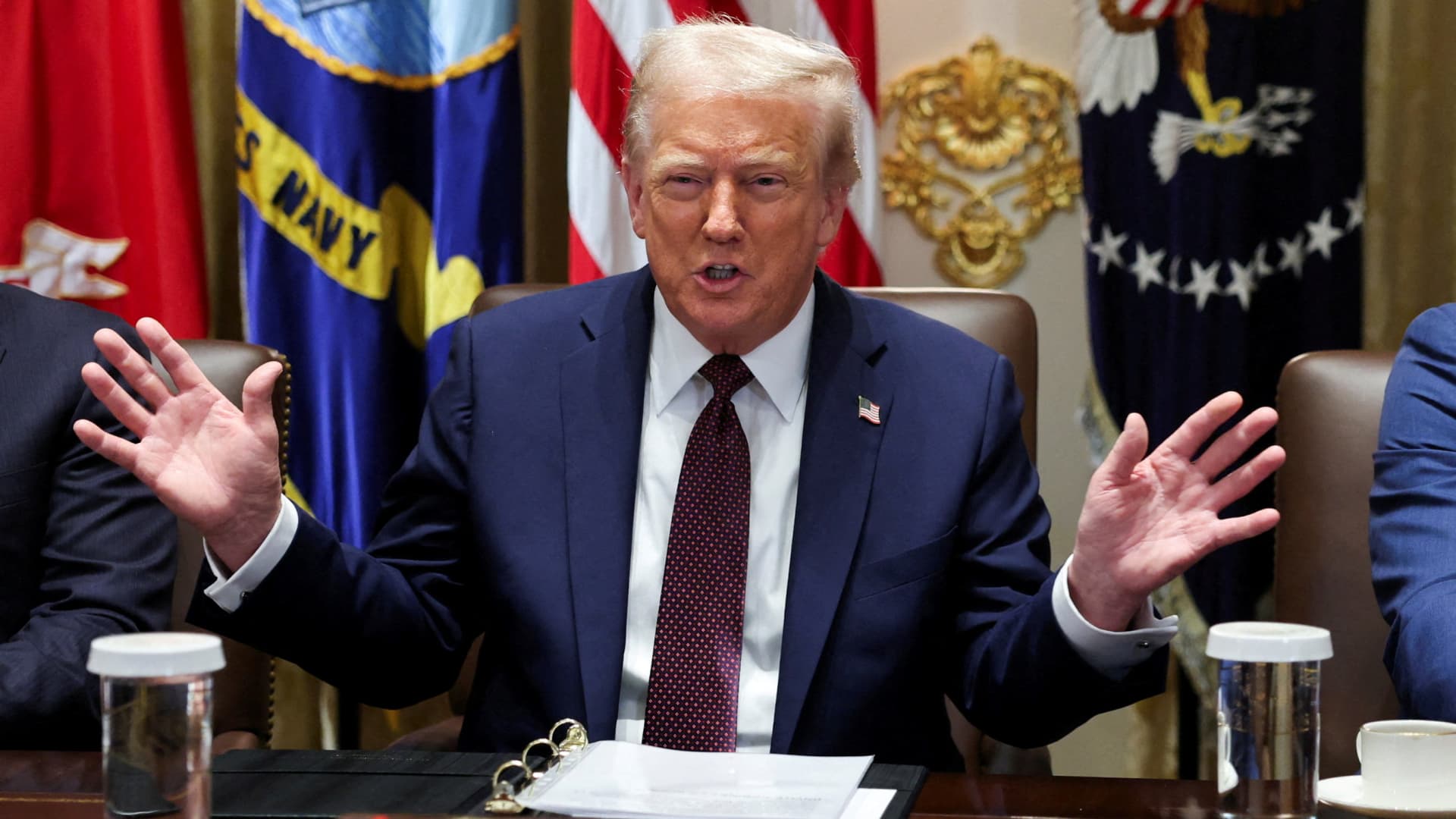 Trump asks Supreme Court to take tariff appeal