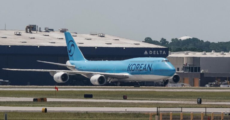 More than 300 Koreans detained by ICE at Georgia Hyundai plant heading home