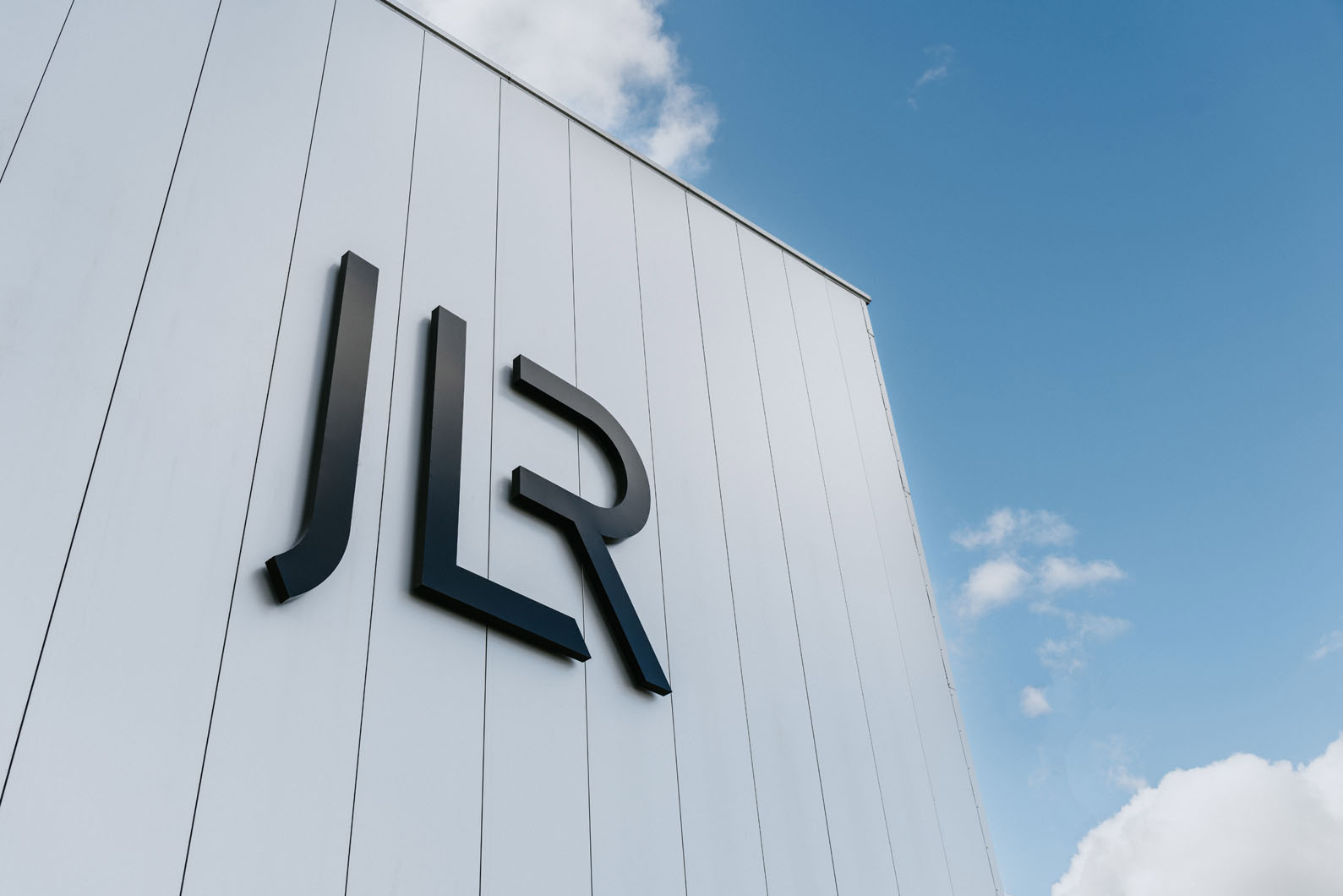 jlr_logo.jpg