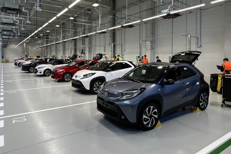toyota-yaris-and-aygo-x-at-kolin-logistics-hub.jpg