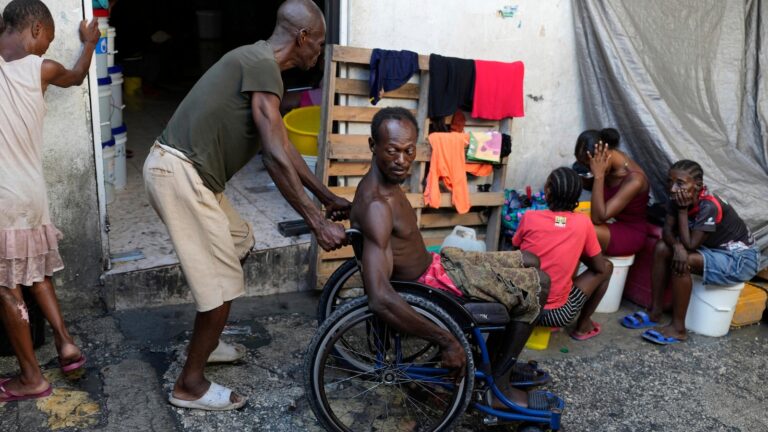 Haitian gang attacks town, kills teacher, kidnaps residents and burns buildings