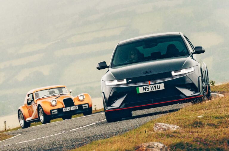 morgan-supersport-vs-hyundai-ioniq-5n-twin-front.jpg