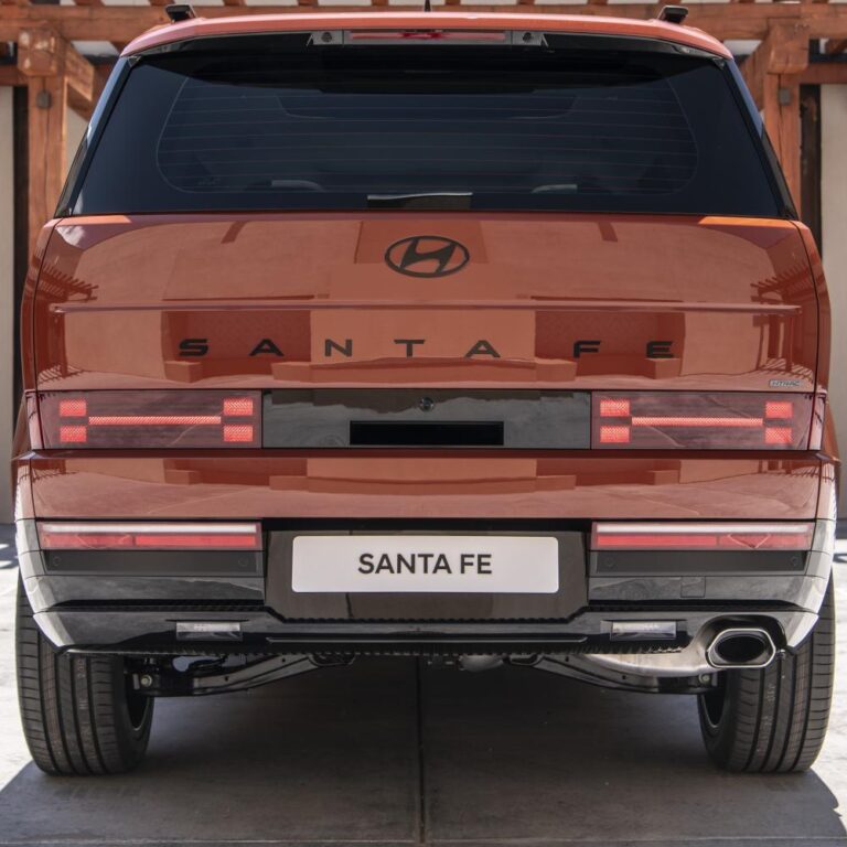 hyundai-santa-fe-santa-fe-hybrid-camera-recall.jpg