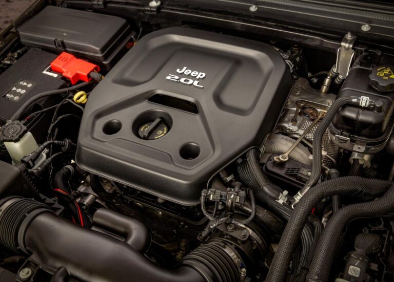 jeep-4xe-engine-recall-fires.jpg
