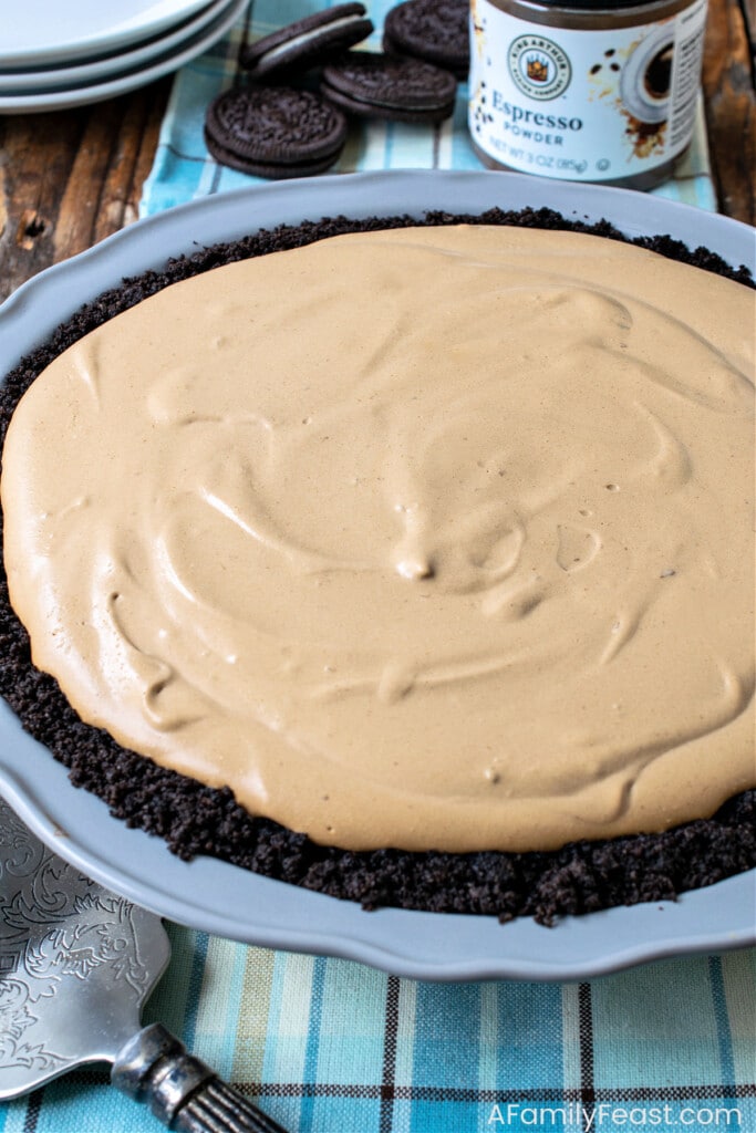 एस्प्रेसो ब्लैक बॉटम पाई - एक पारिवारिक दावत