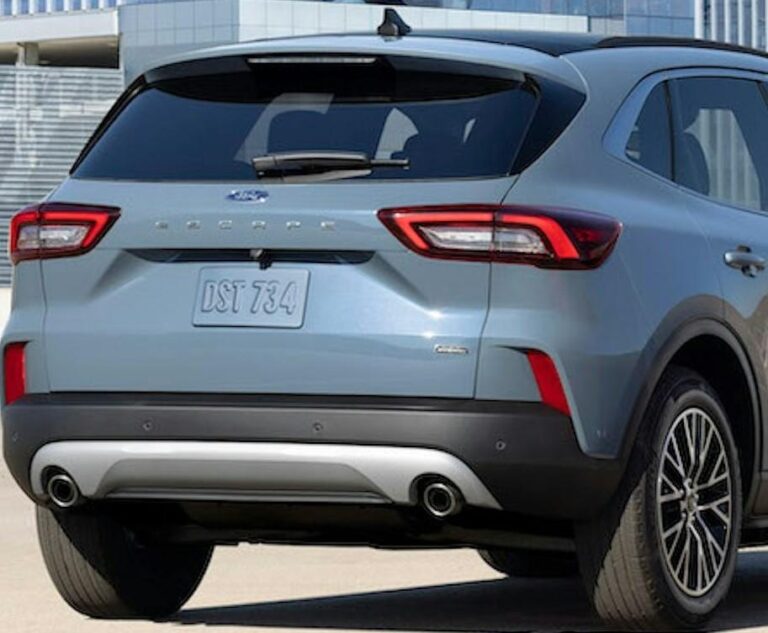 ford-escape-liftgate-hinge-cover-recall.jpg