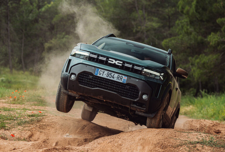 dacia_duster_4x4.jpg