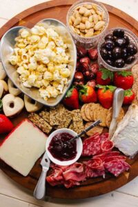 घर पर दो लोगों के लिए आसान वैलेंटाइन डे डिनर