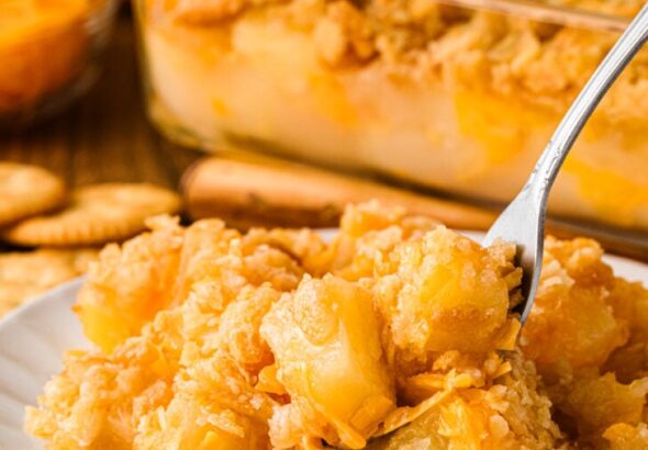 आसान दक्षिणी अनानास पुलाव के लिए Pinterest पिन छवि