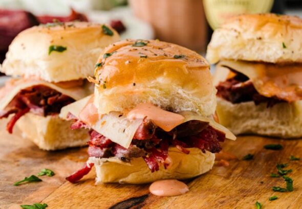 reuben-sliders-6-1-728x485.jpg