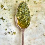 इतालवी दादी की तरह पेस्टो कैसे बनाएं